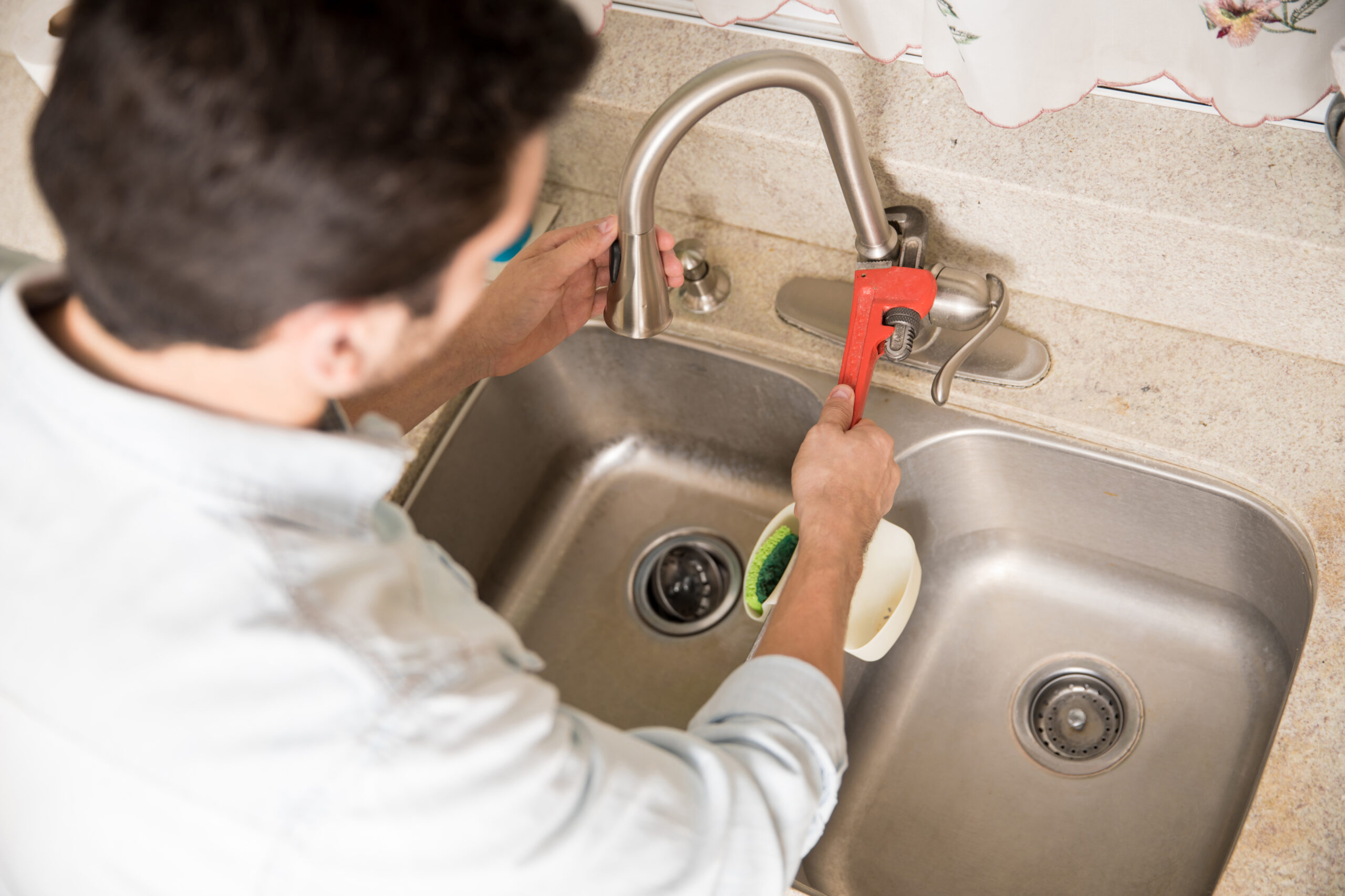 How to Remove Kitchen Faucet